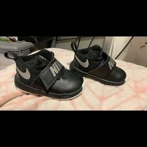 Nike toddler shoes